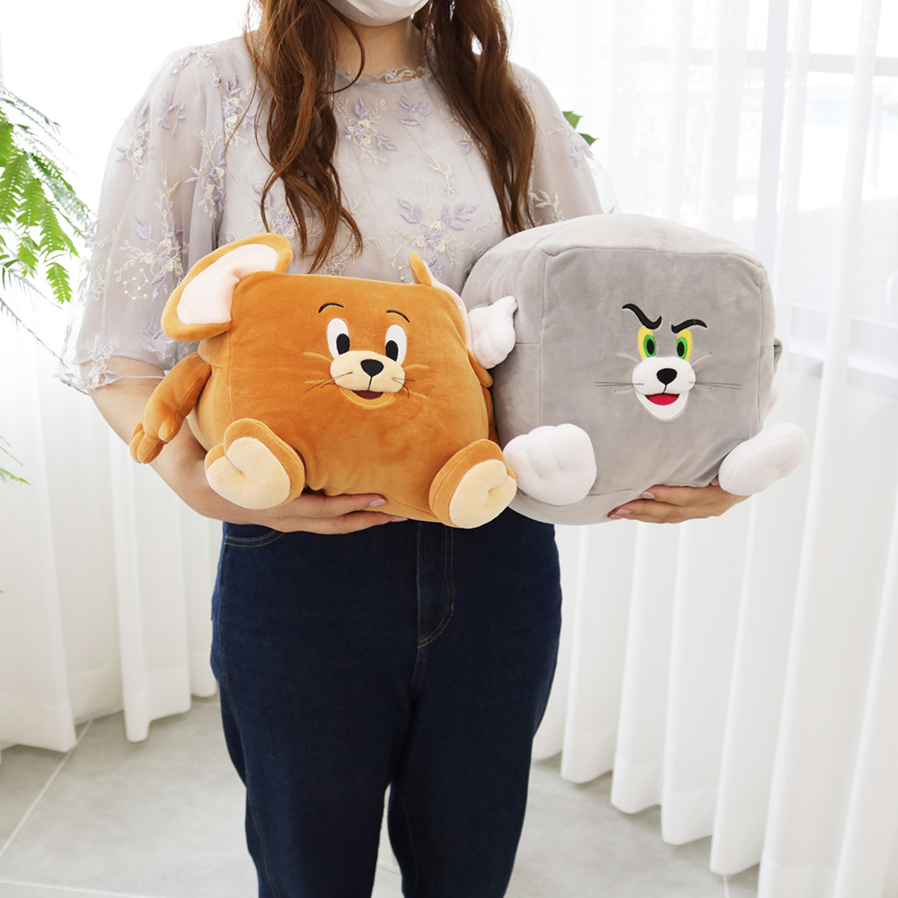 トムとジェリーもっちりクッション トム Tom And Jerry Official Online Store